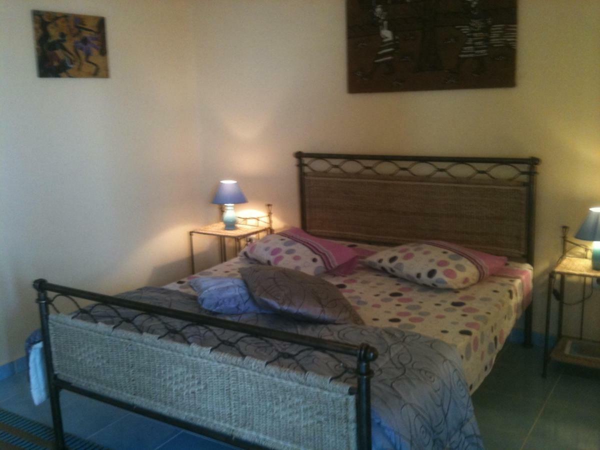 Djabraba'S Eco-Lodge Vila Nova Sintra Room photo